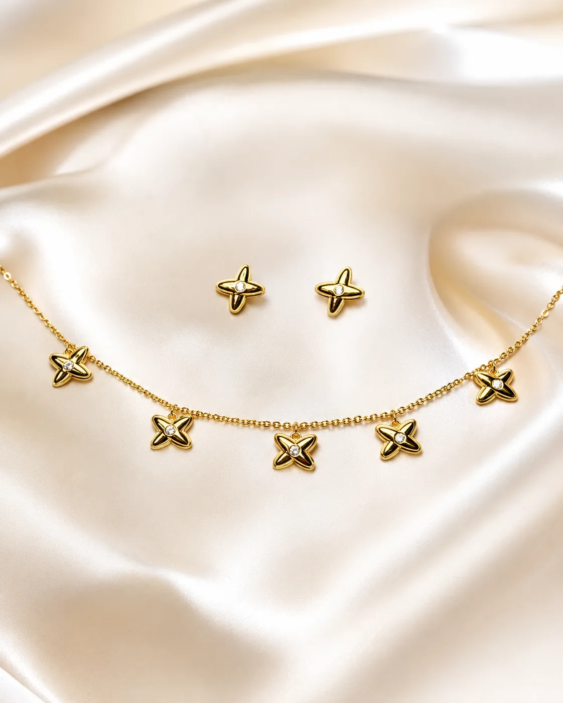 Zeiya Tone Triple-Row Bracelet – close-up
