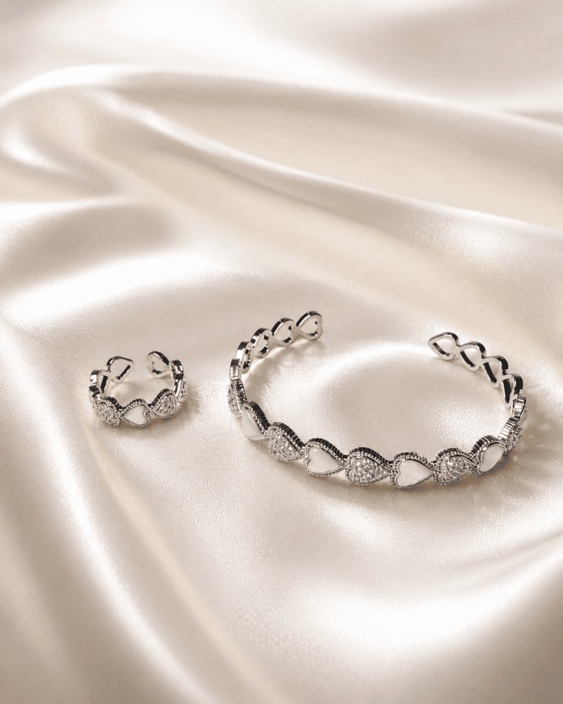 Imitation bracelet
